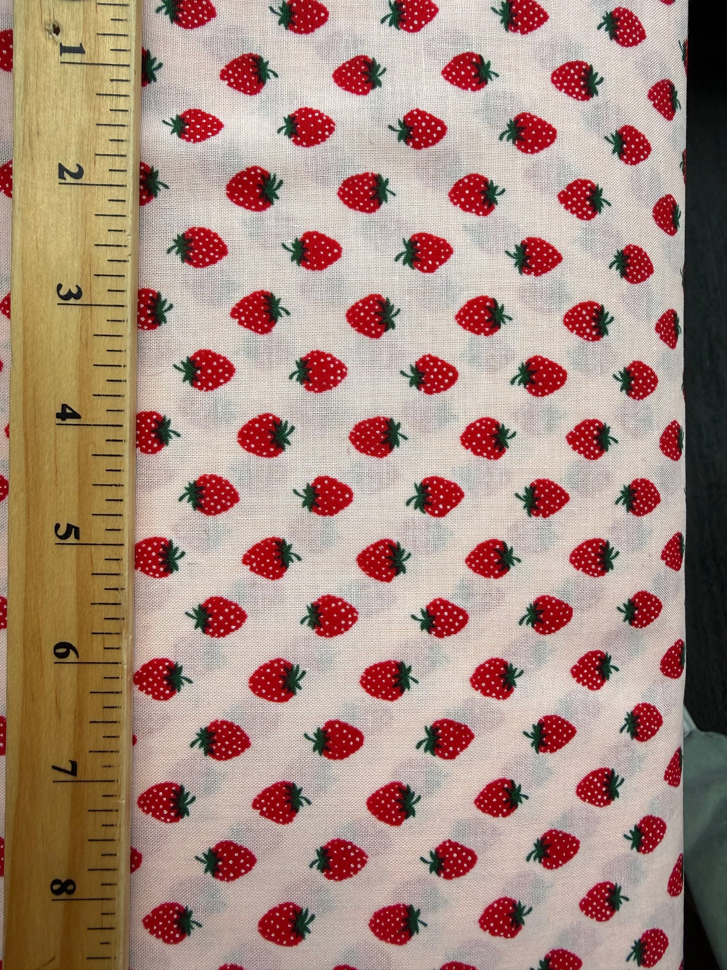 Strawberries on Pink - Sevenberry