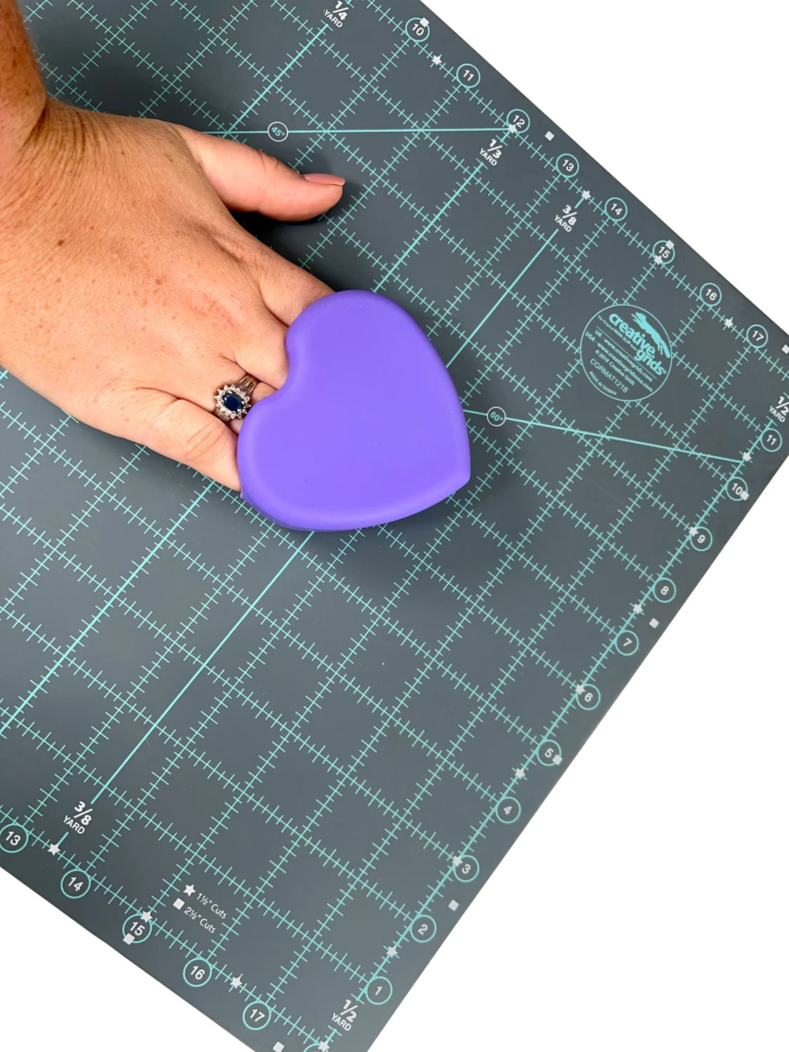 The Gypsy Quilter - Mat Cleaning Pad - Heart Shaped