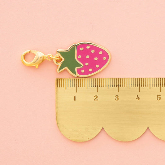 Strawberry - Zipper Charm - Sarah Hearts